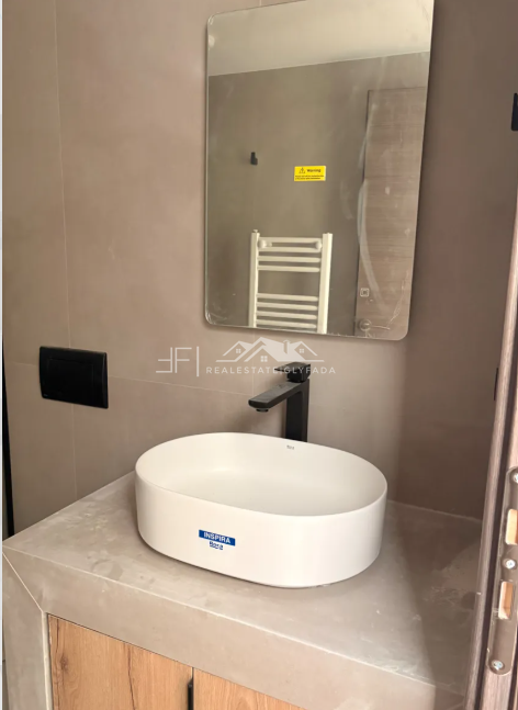 Gallery image 16