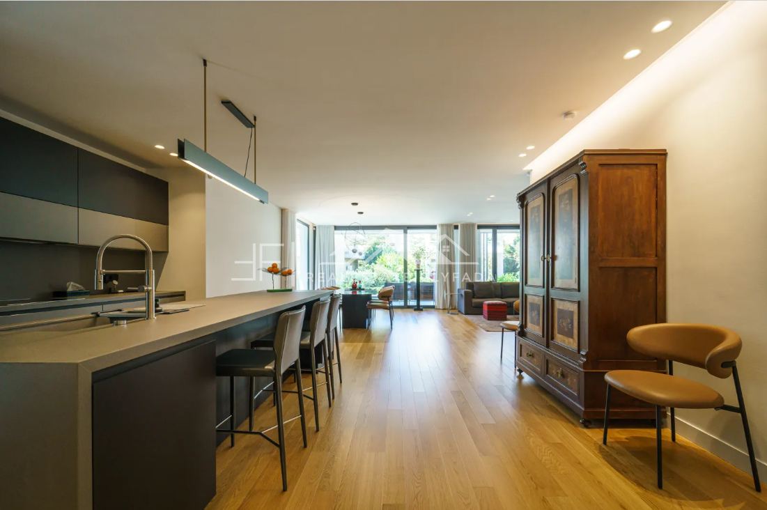 Gallery image 6