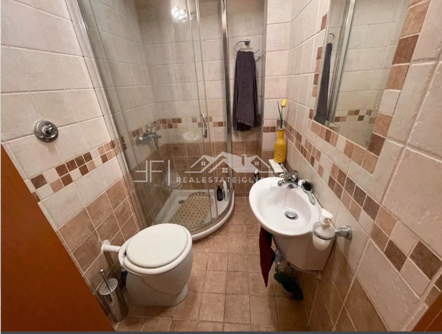 Gallery image 15
