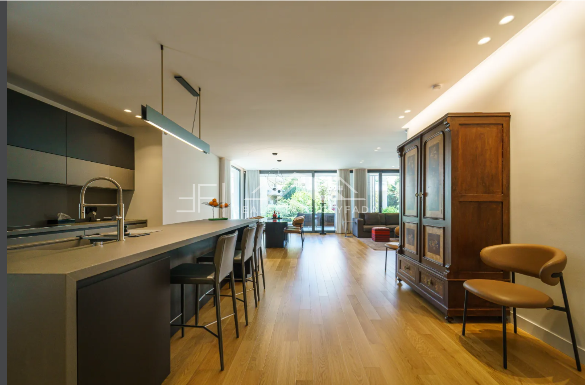 Gallery image 8