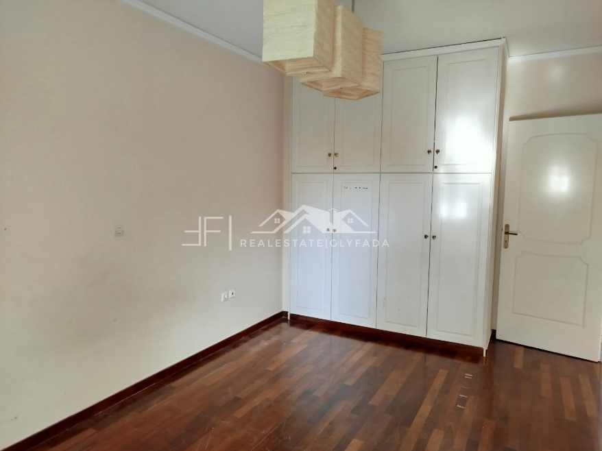 Gallery image 13