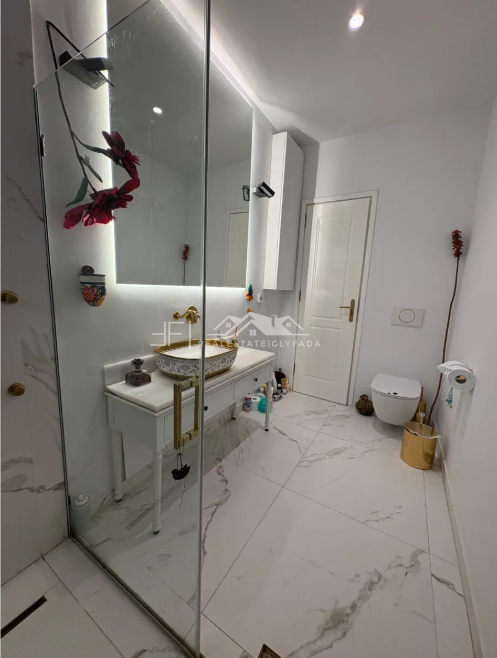 Gallery image 15