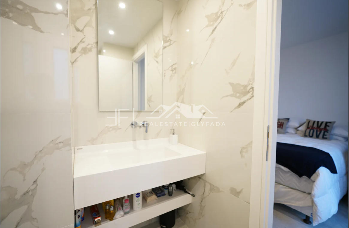 Gallery image 9