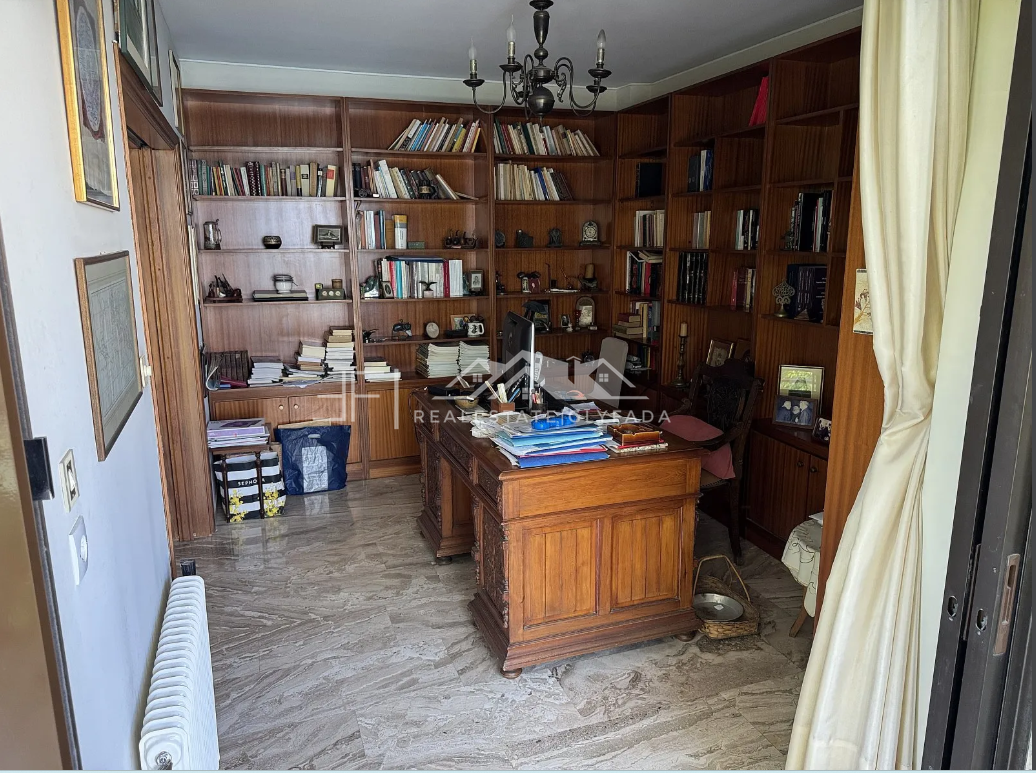 Gallery image 8