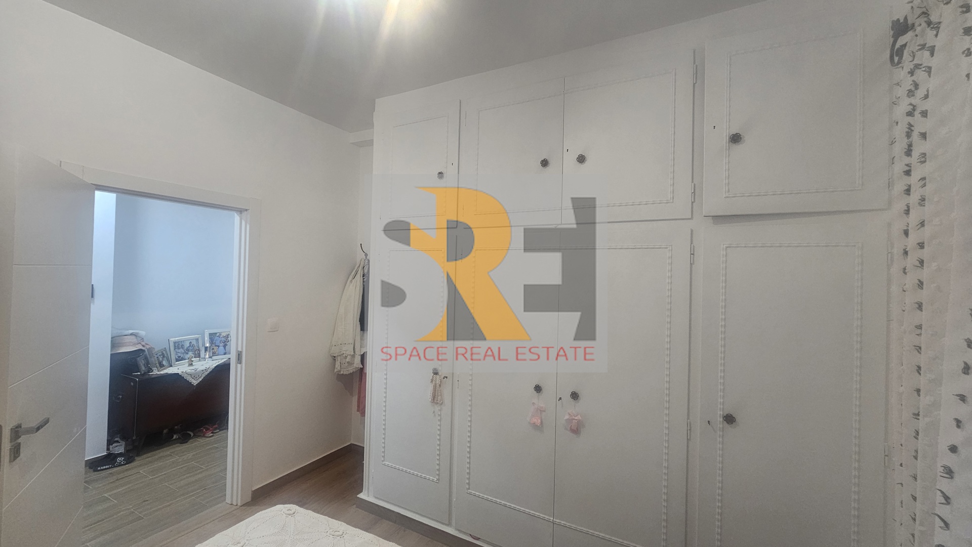 Gallery image 15