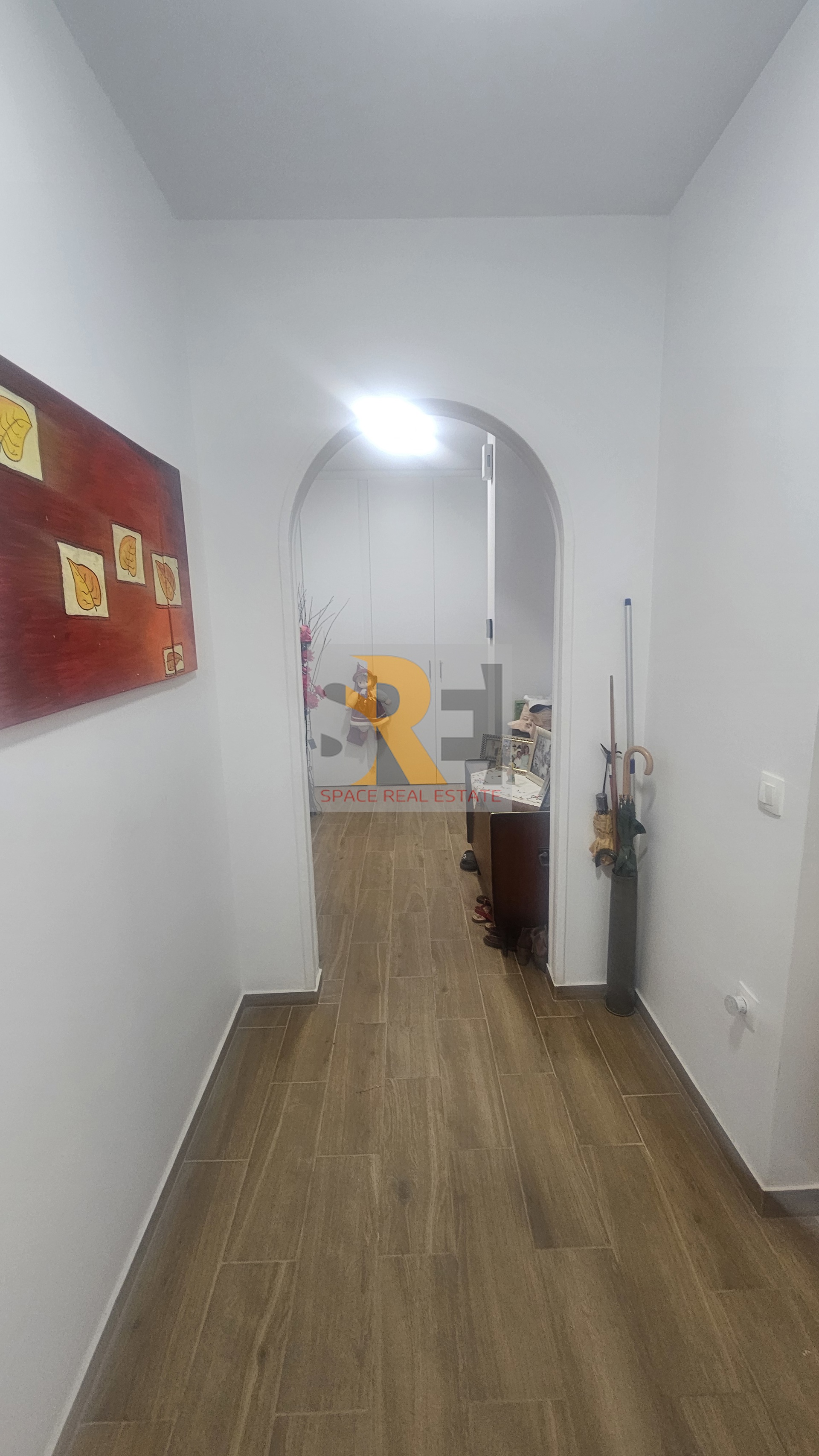 Gallery image 19