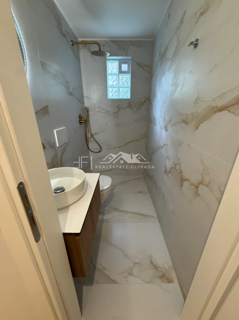 Gallery image 15