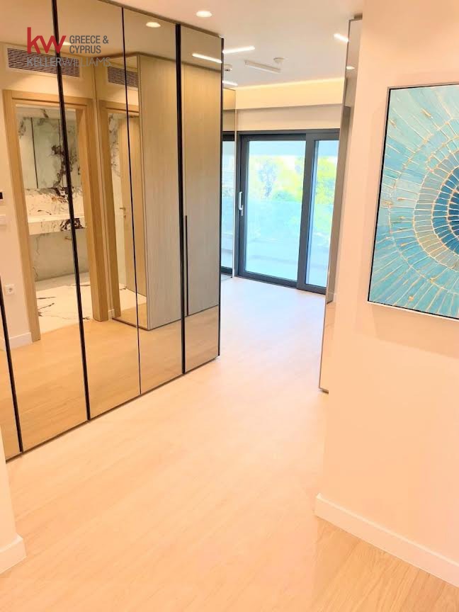 Gallery image 18
