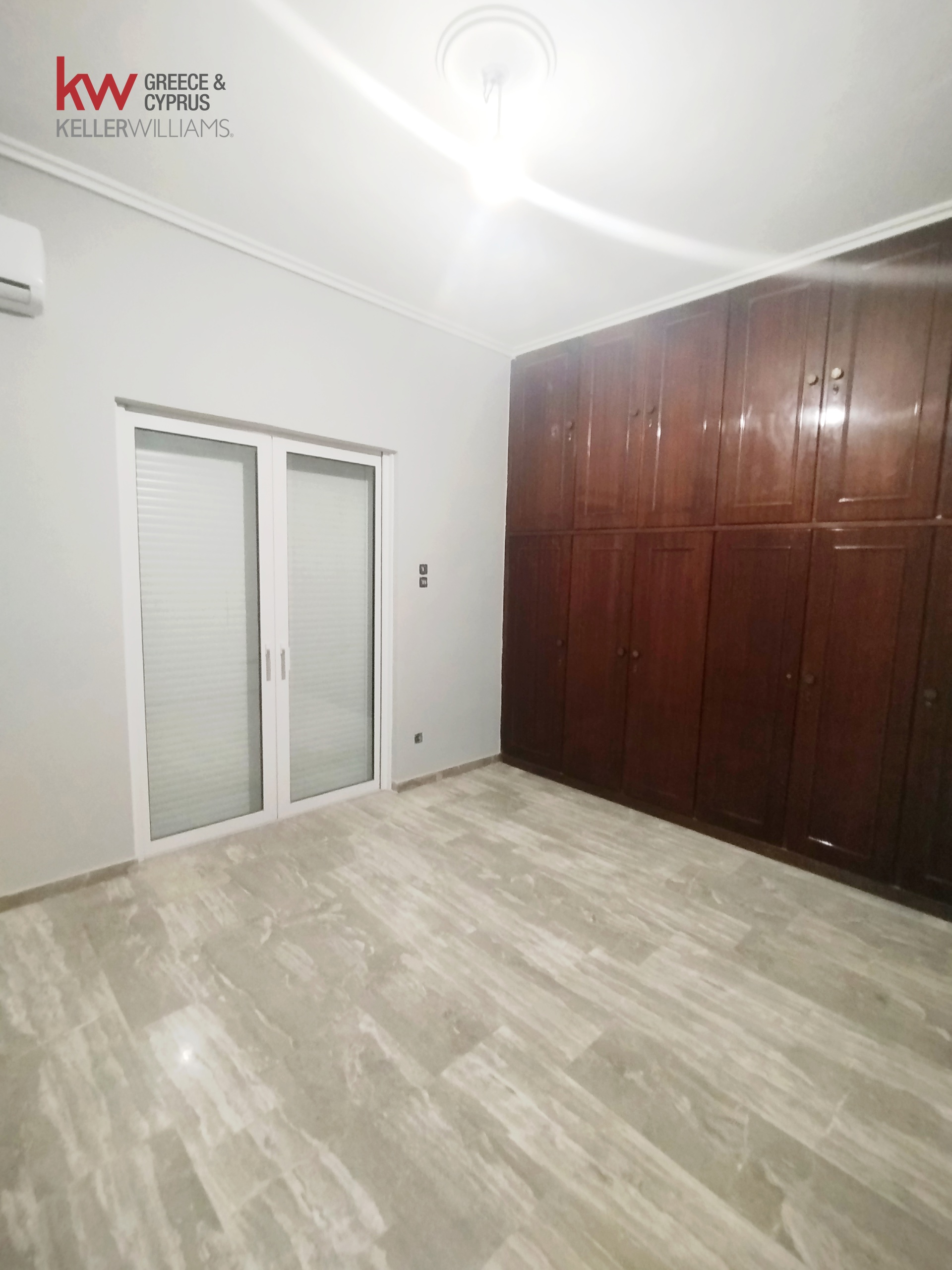 Gallery image 16