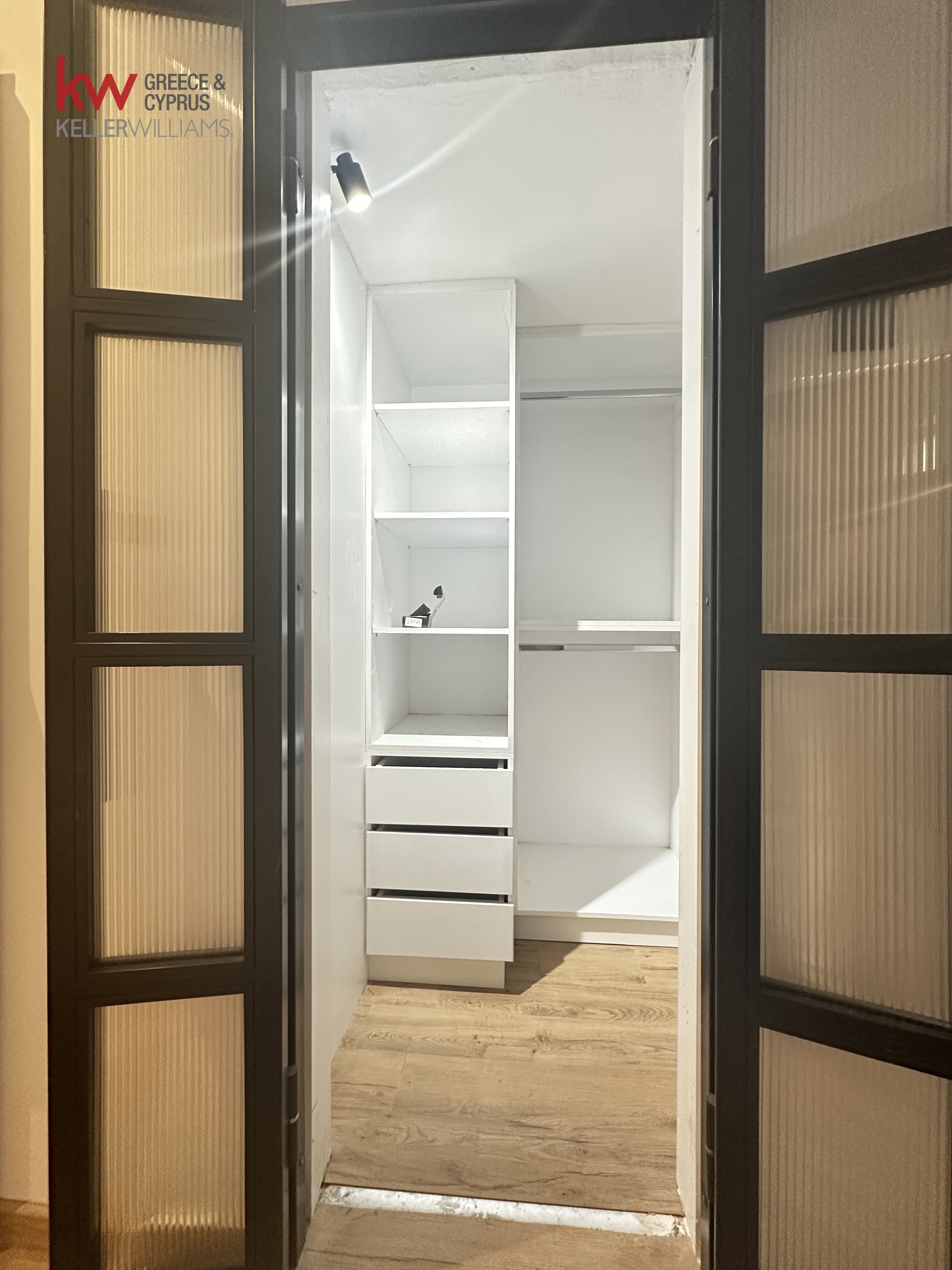 Gallery image 10
