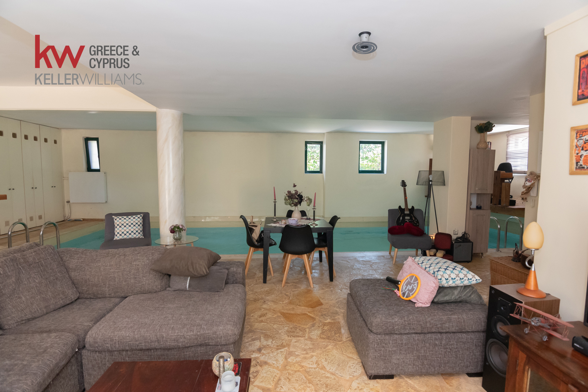 Gallery image 32
