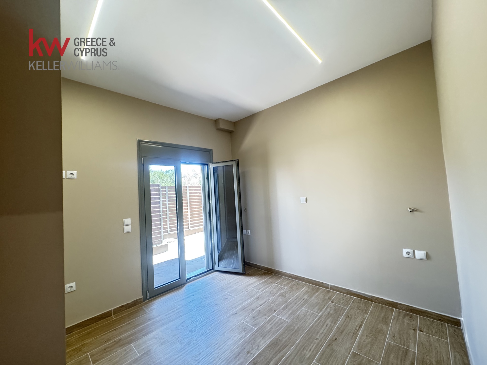 Gallery image 8