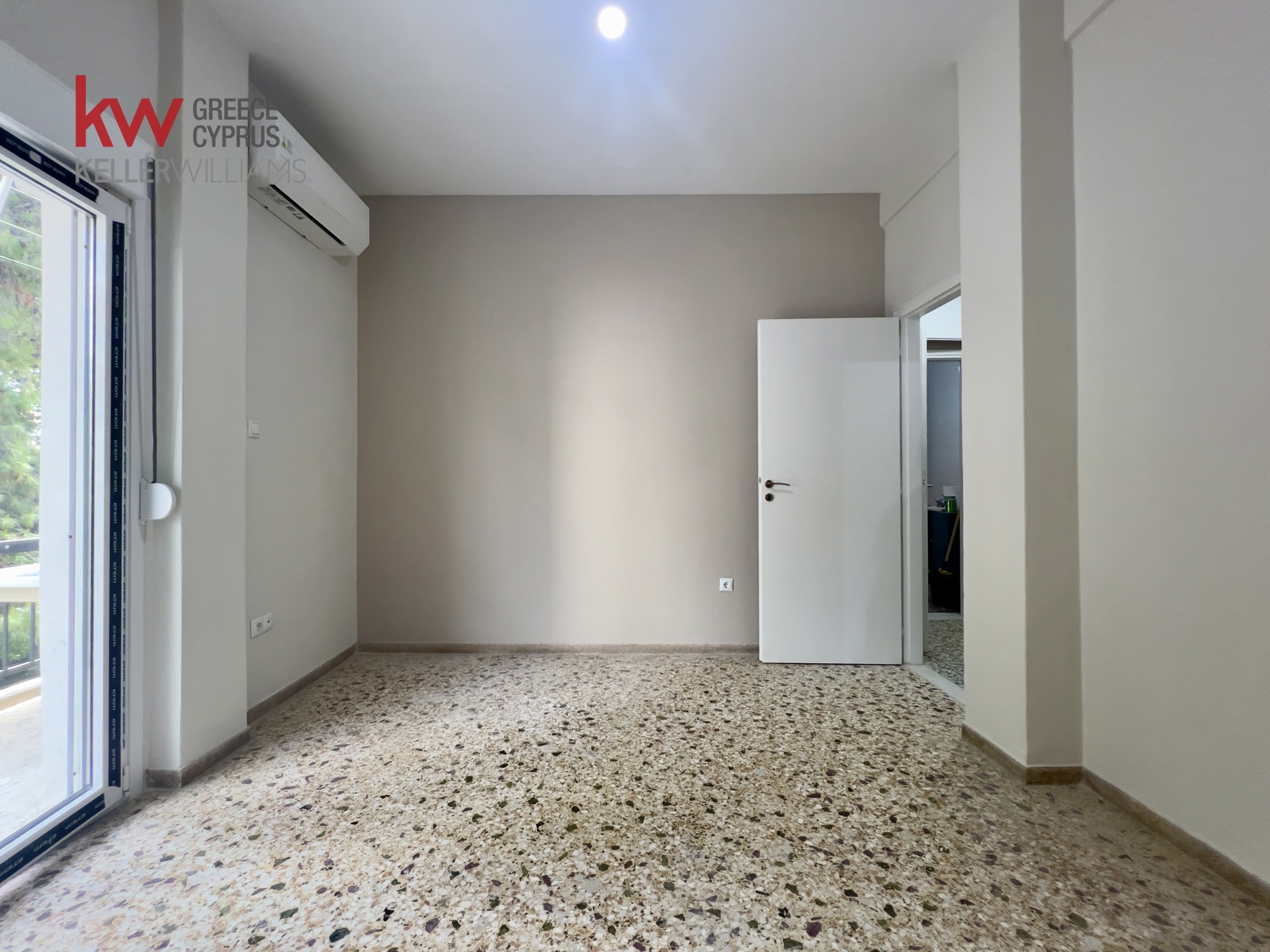 Gallery image 15