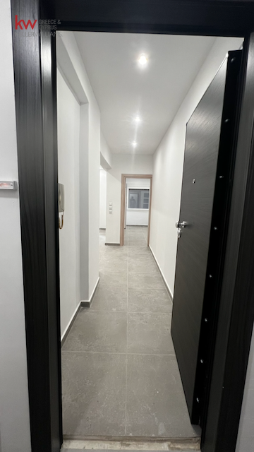 Gallery image 7