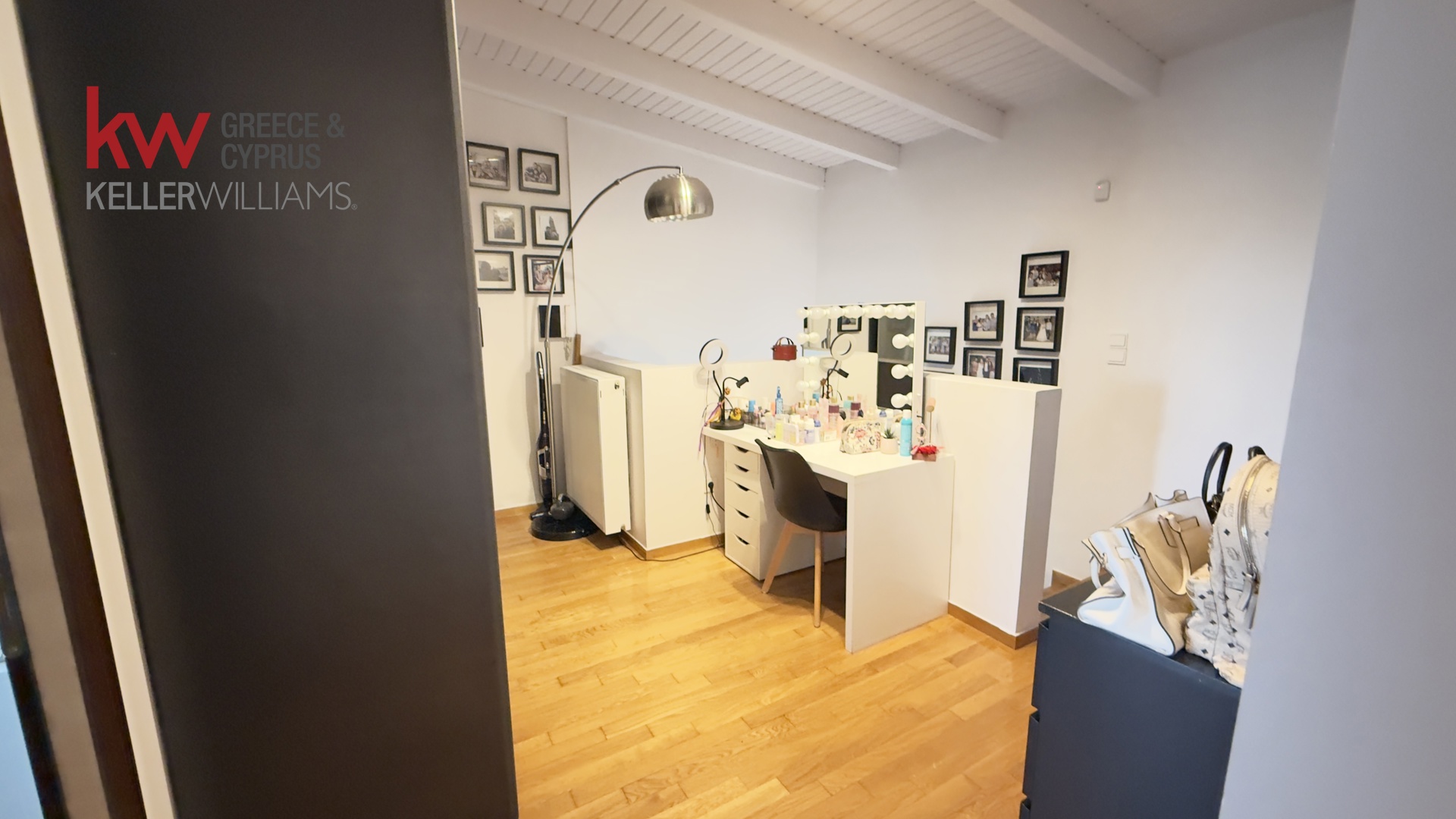 Gallery image 9