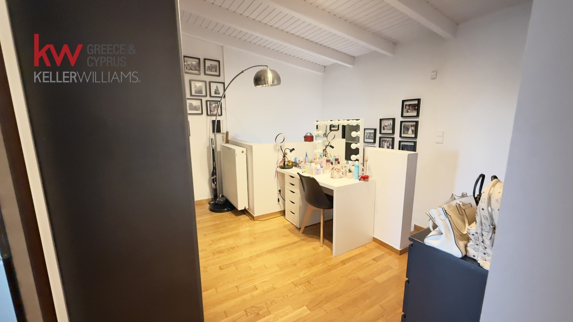 Gallery image 9