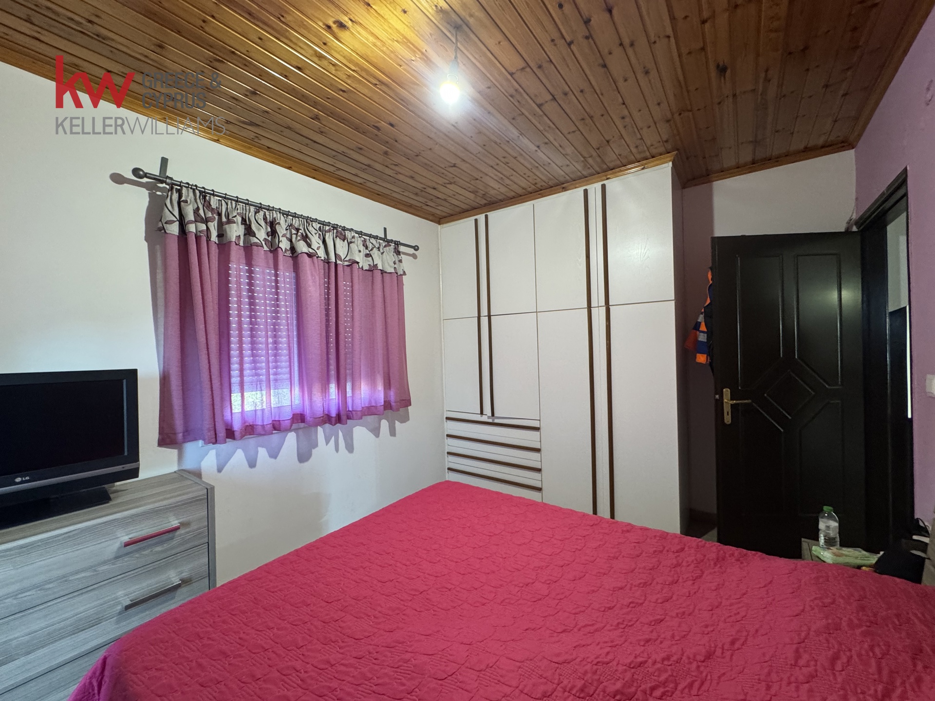 Gallery image 12