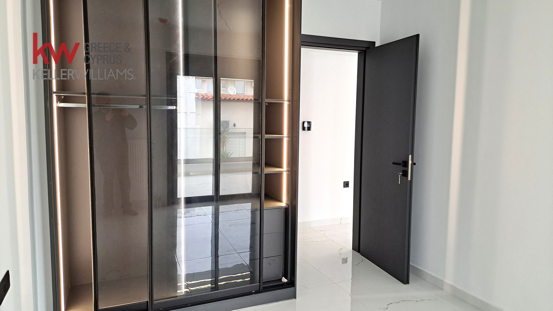 Gallery image 13