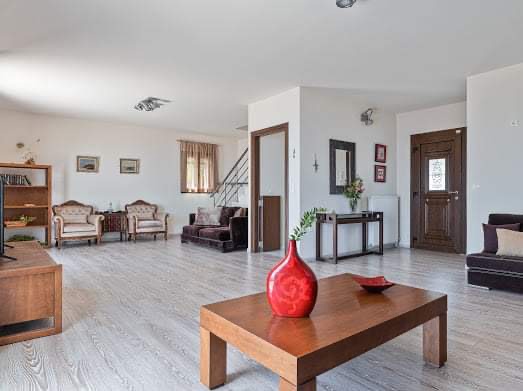 Gallery image 13