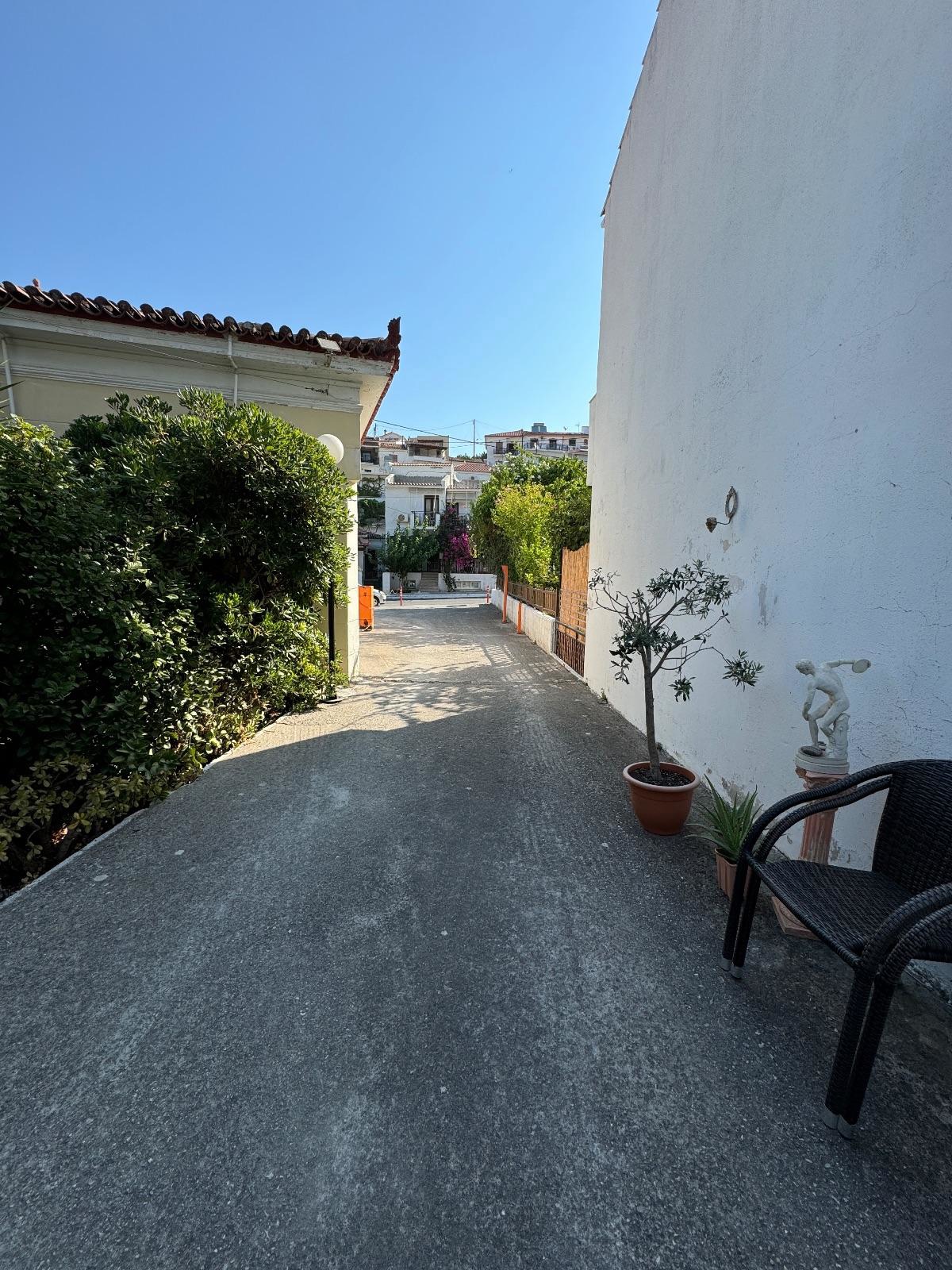 Gallery image 10