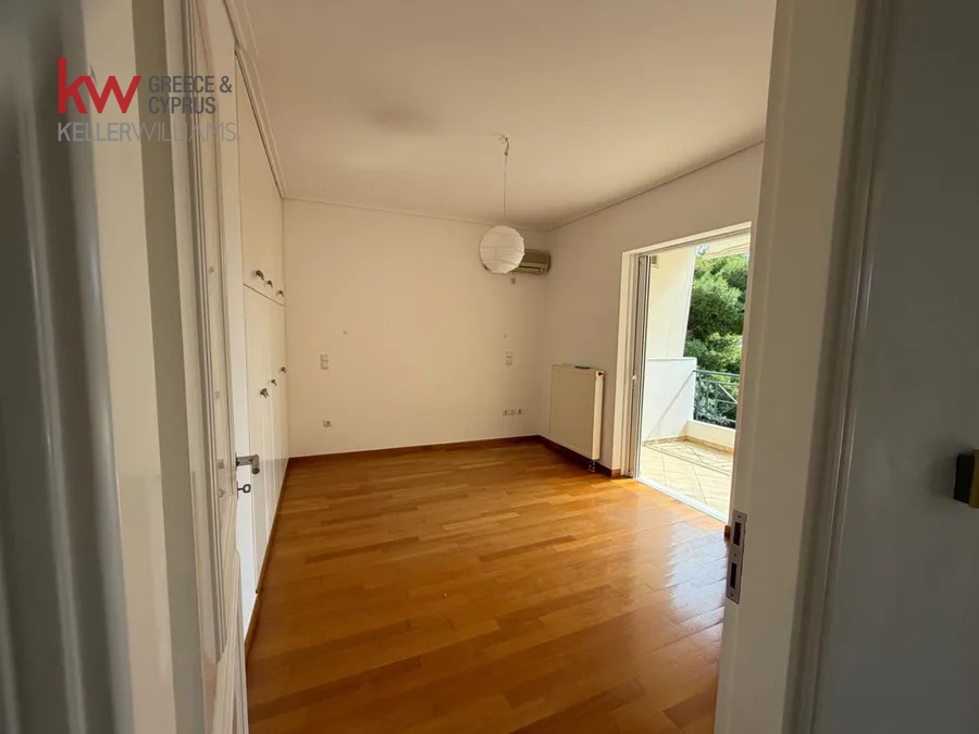 Gallery image 16