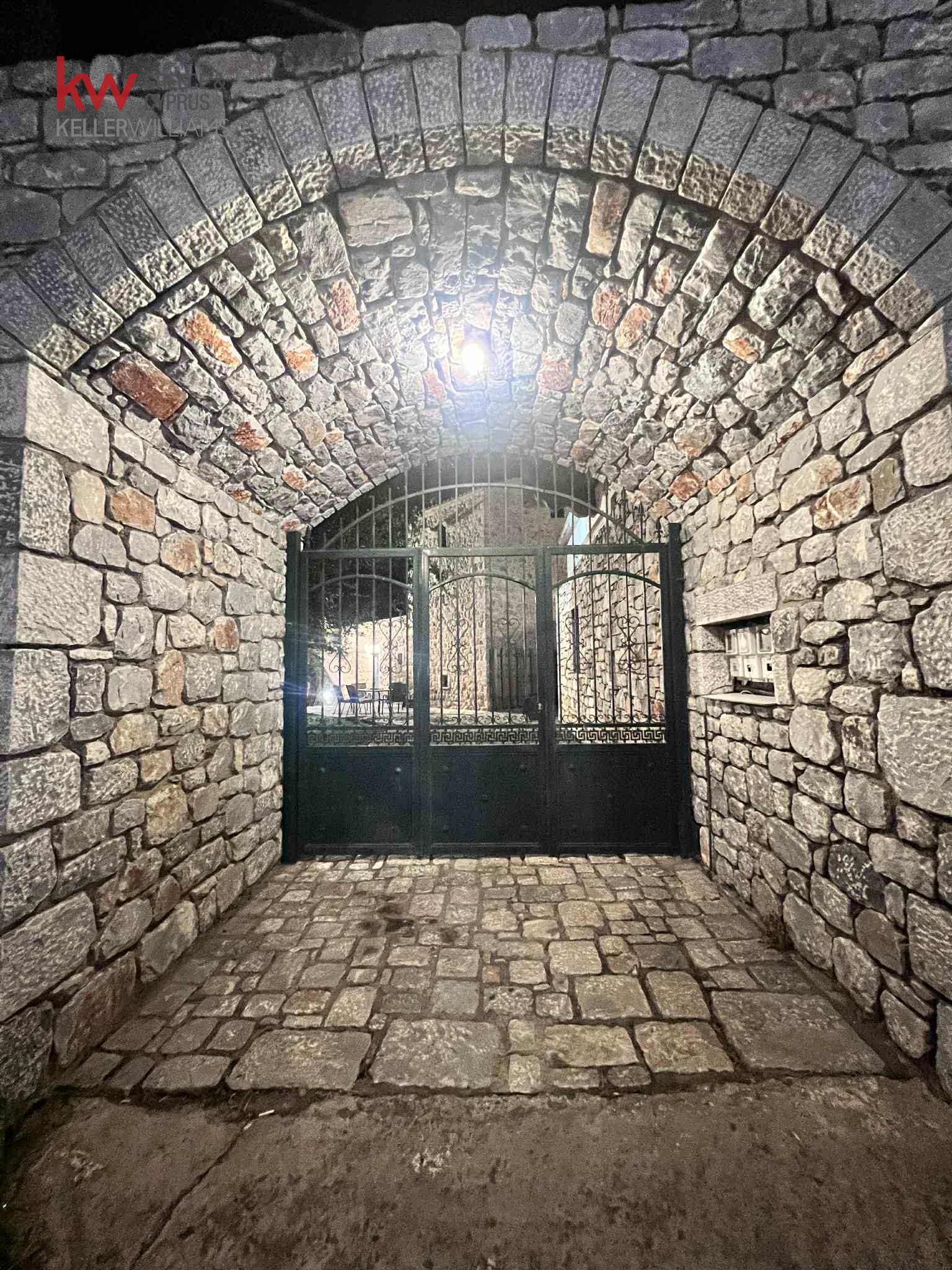 Gallery image 2
