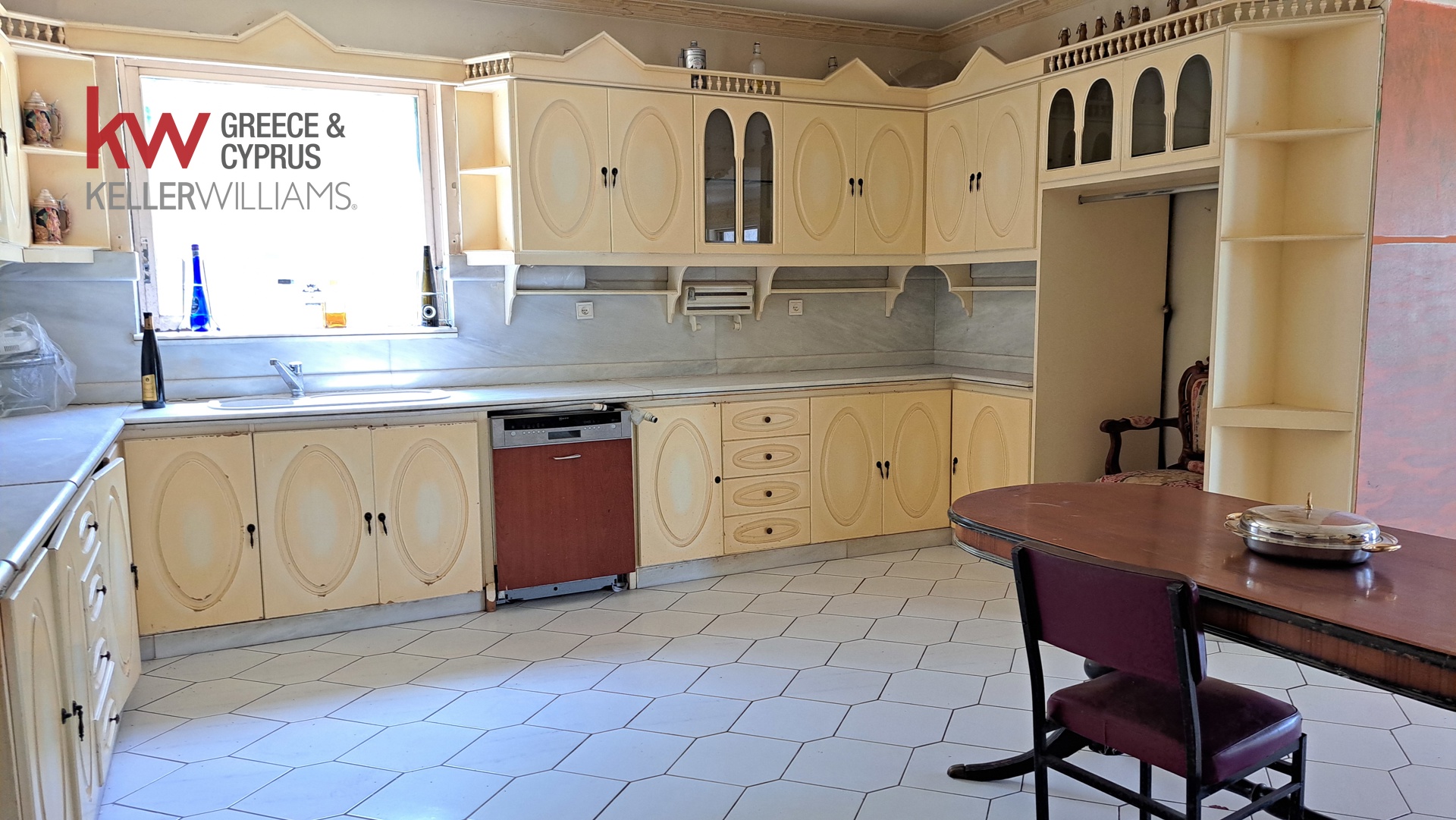 Gallery image 12