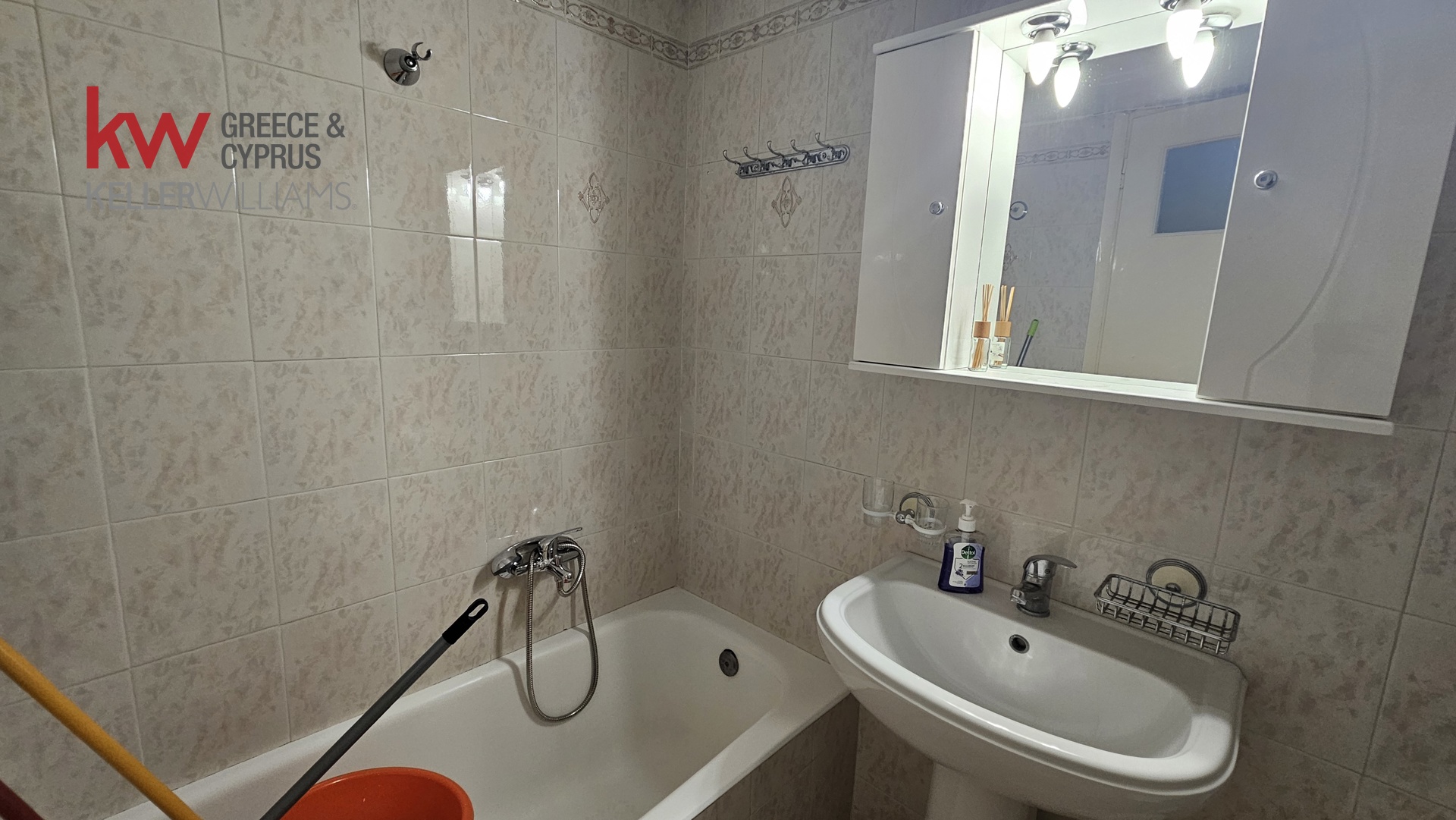 Gallery image 13