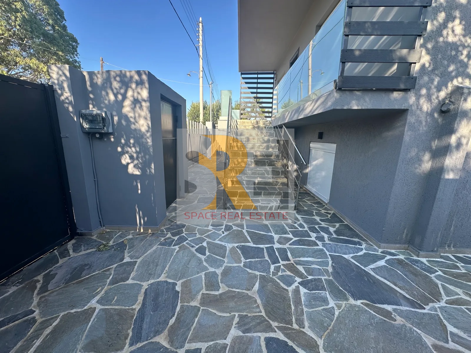 Gallery image 14