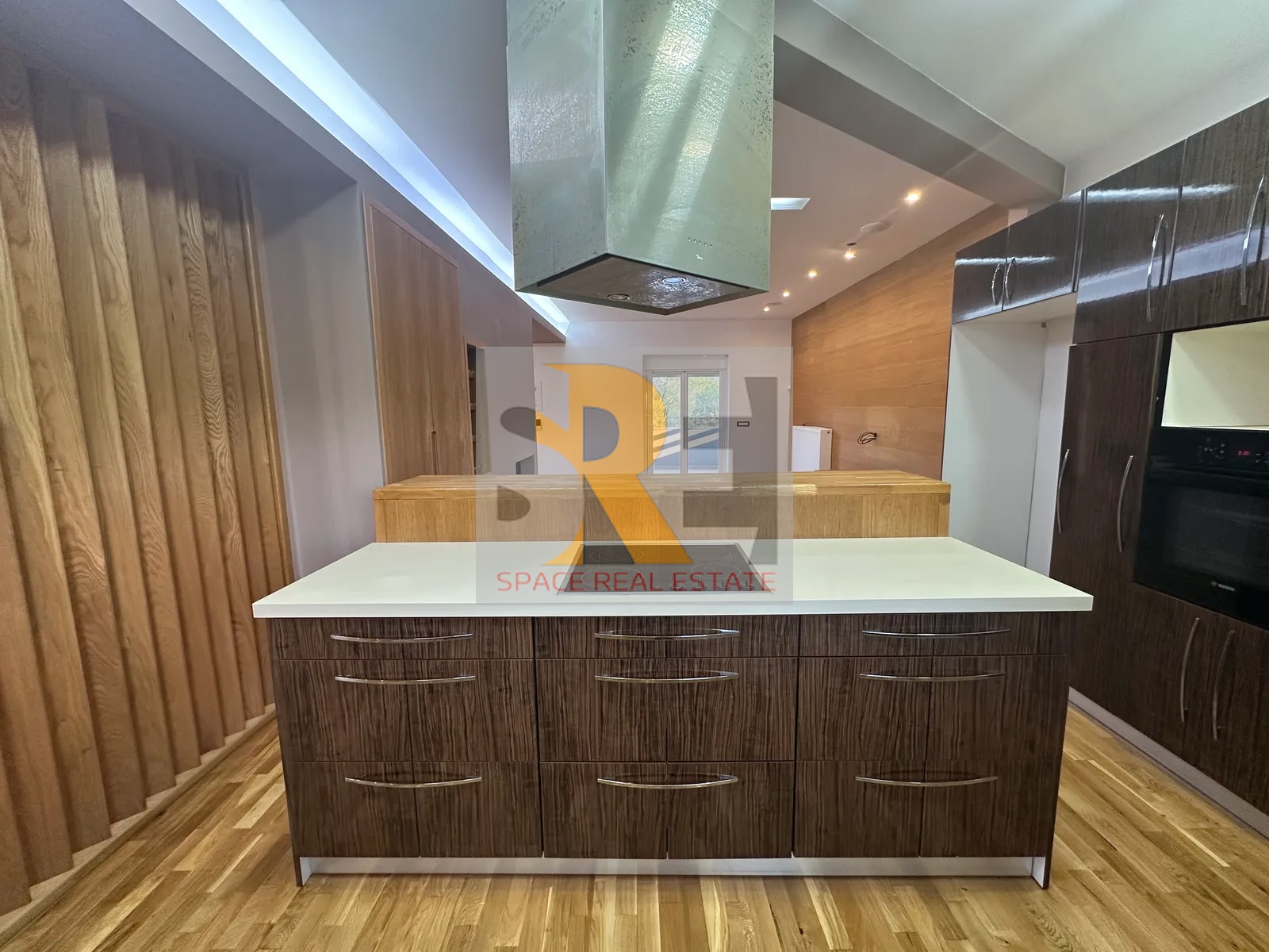 Gallery image 7