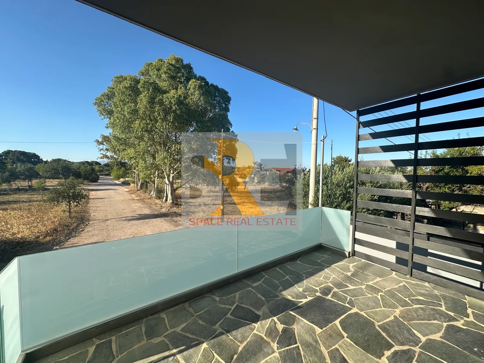 Gallery image 17