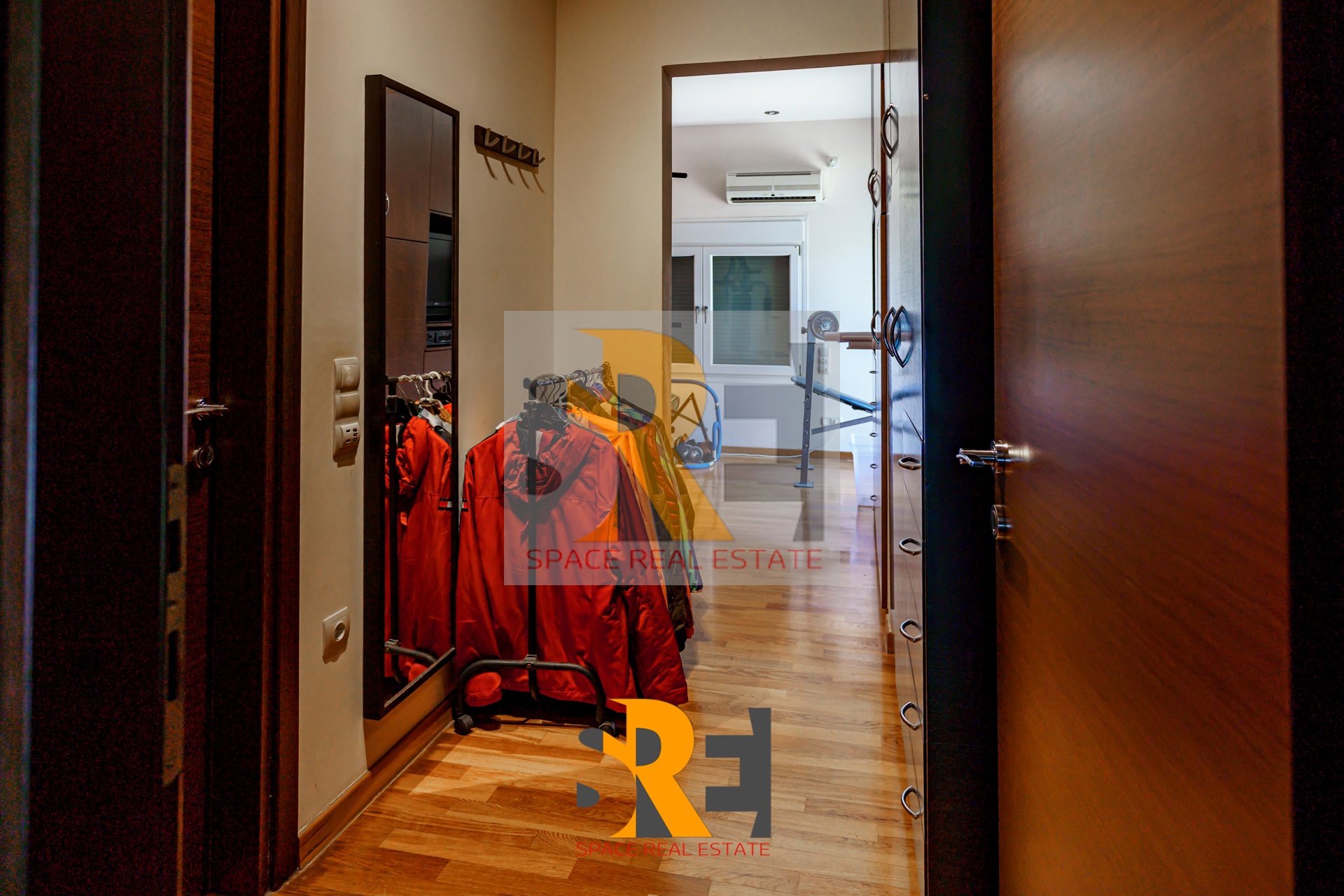 Gallery image 10