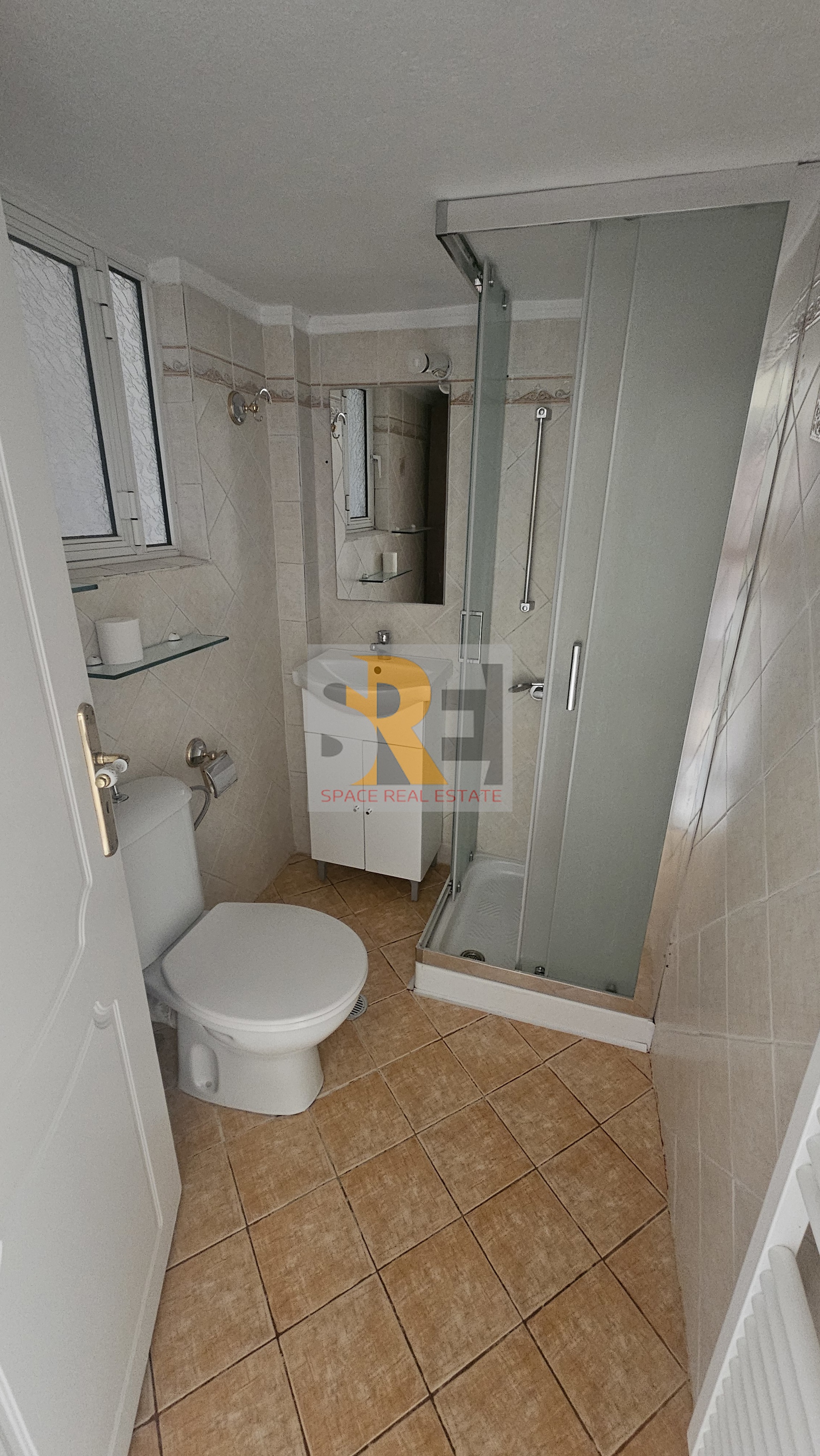 Gallery image 16