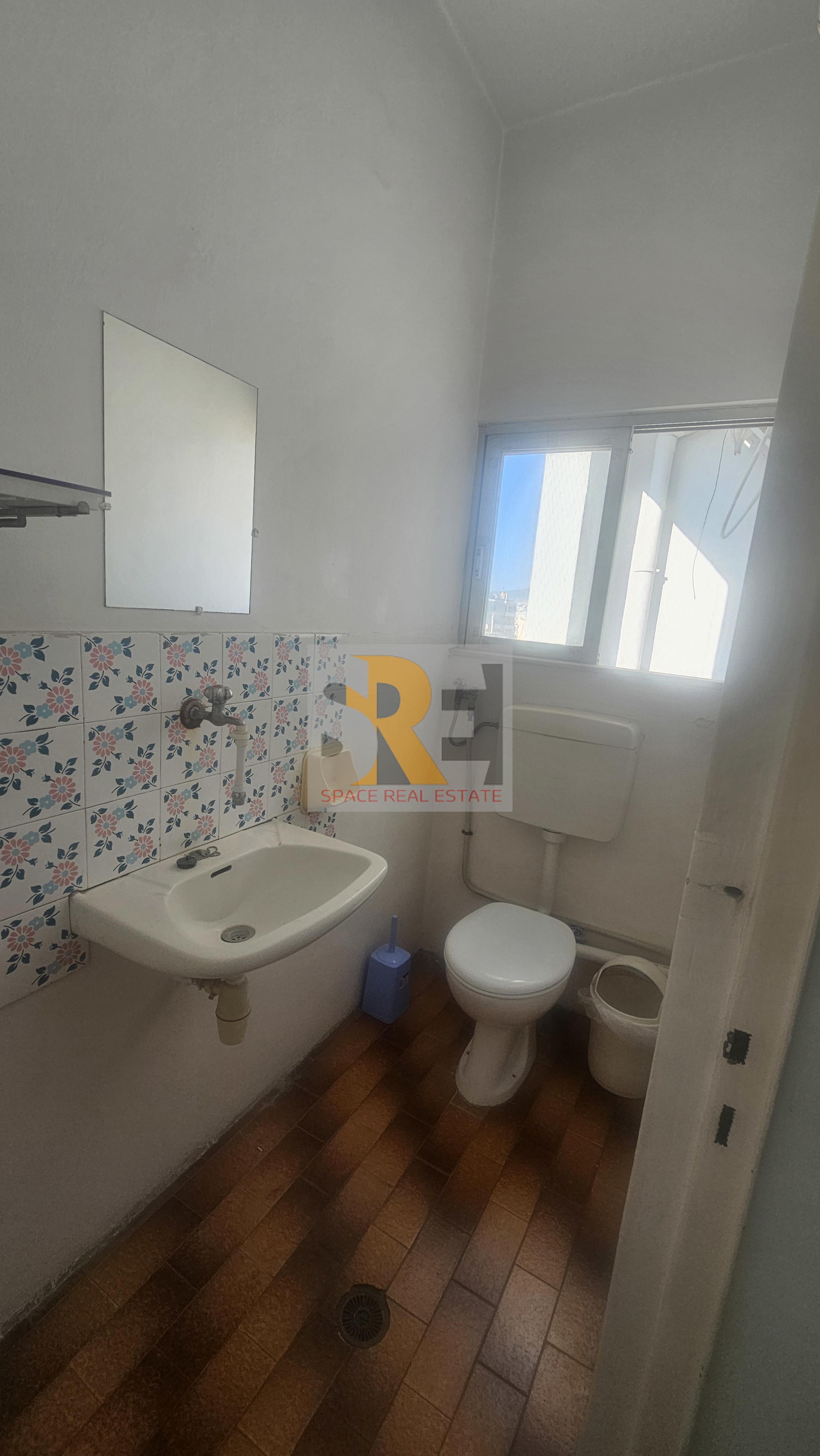 Gallery image 15