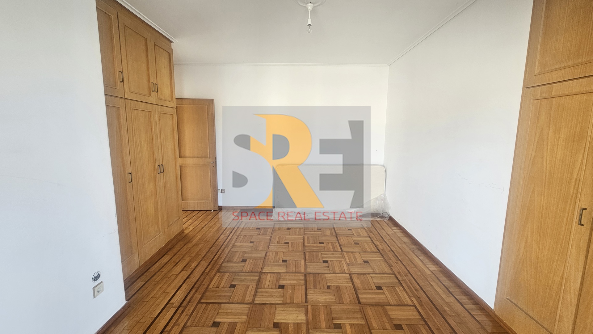Gallery image 13