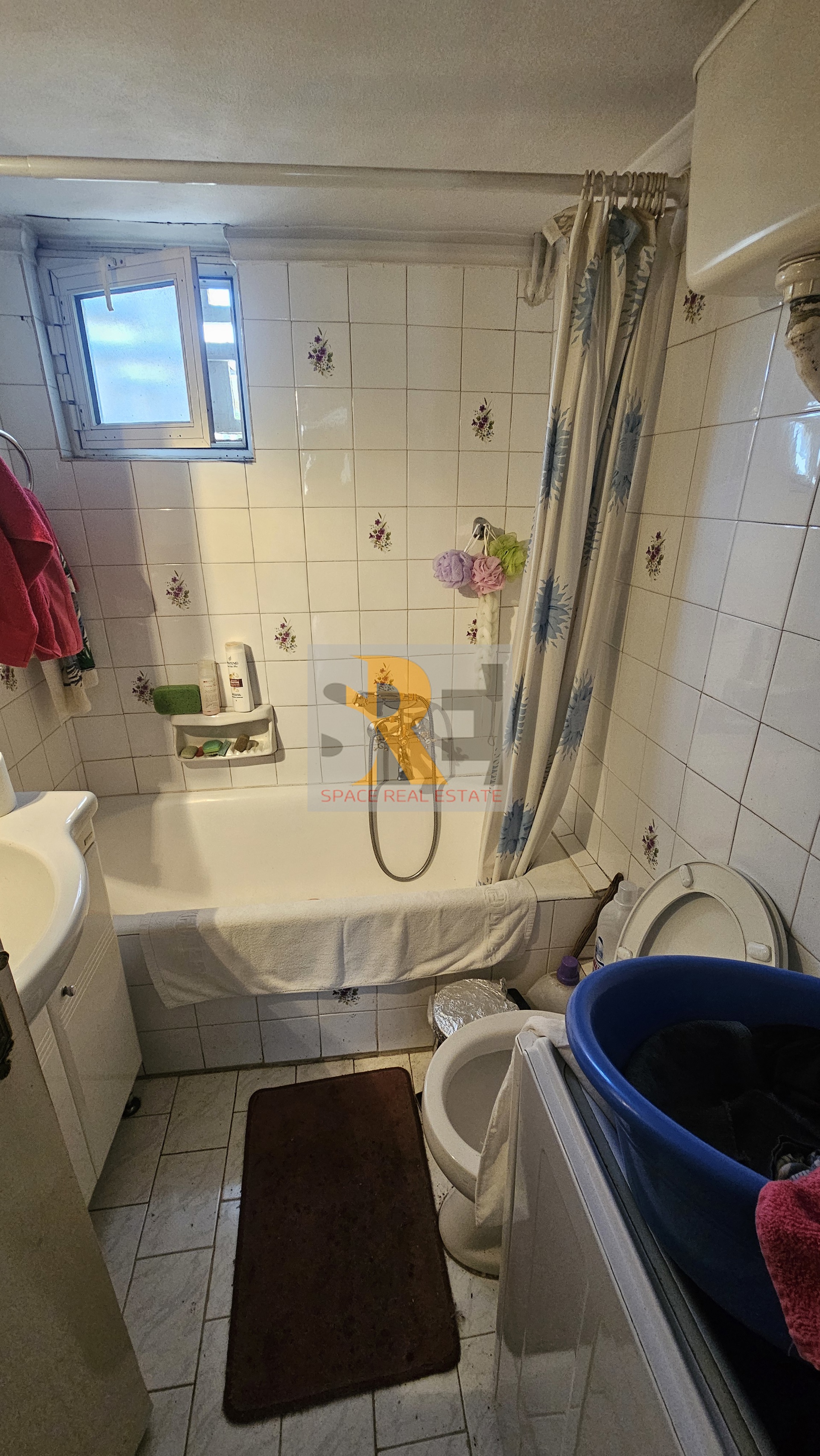 Gallery image 11