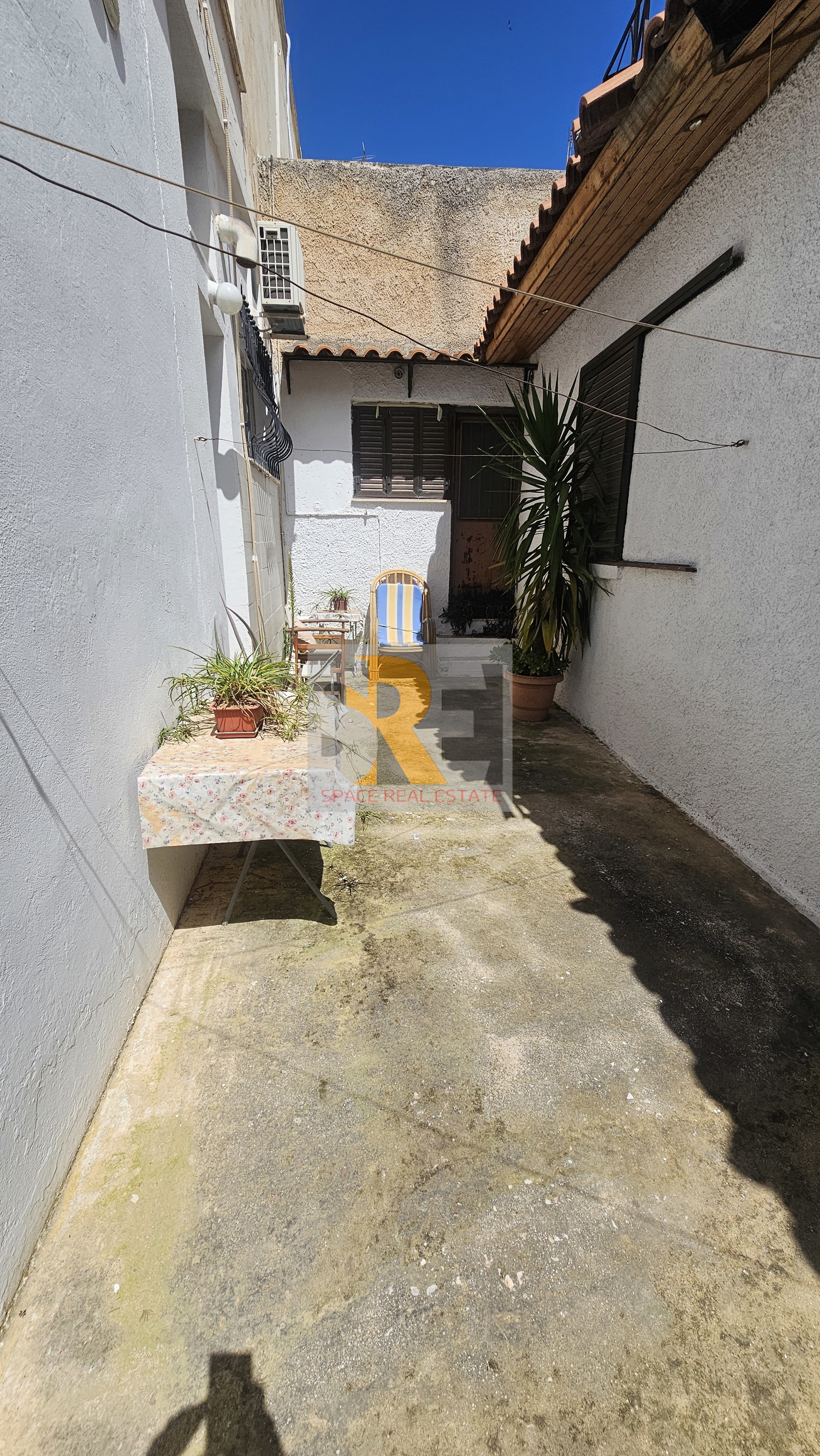 Gallery image 32