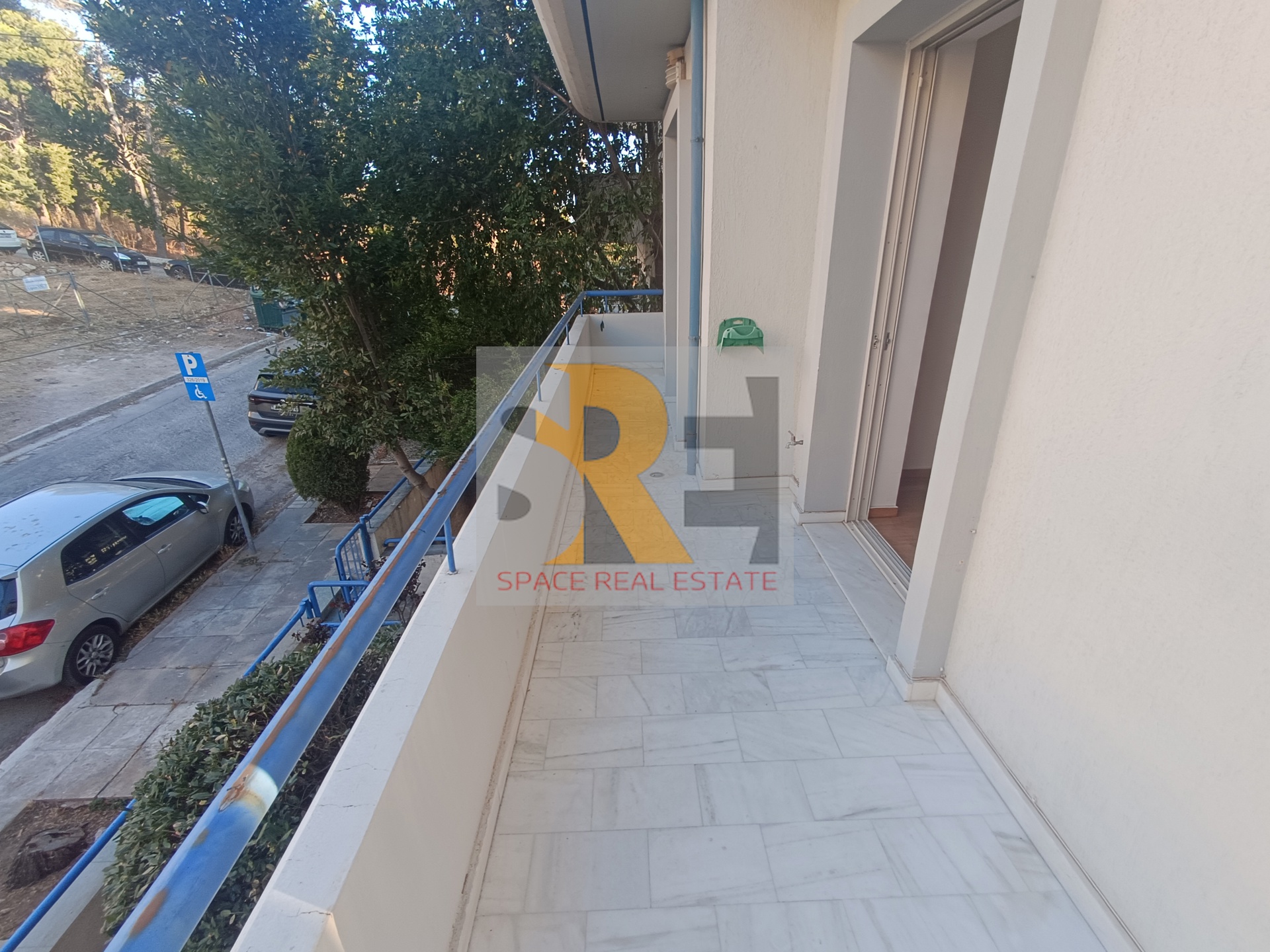 Gallery image 32