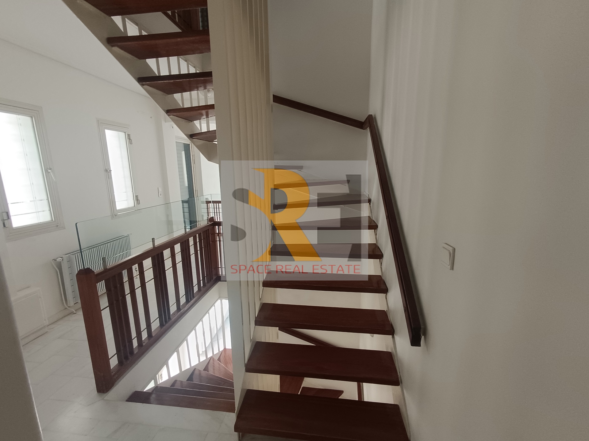Gallery image 35
