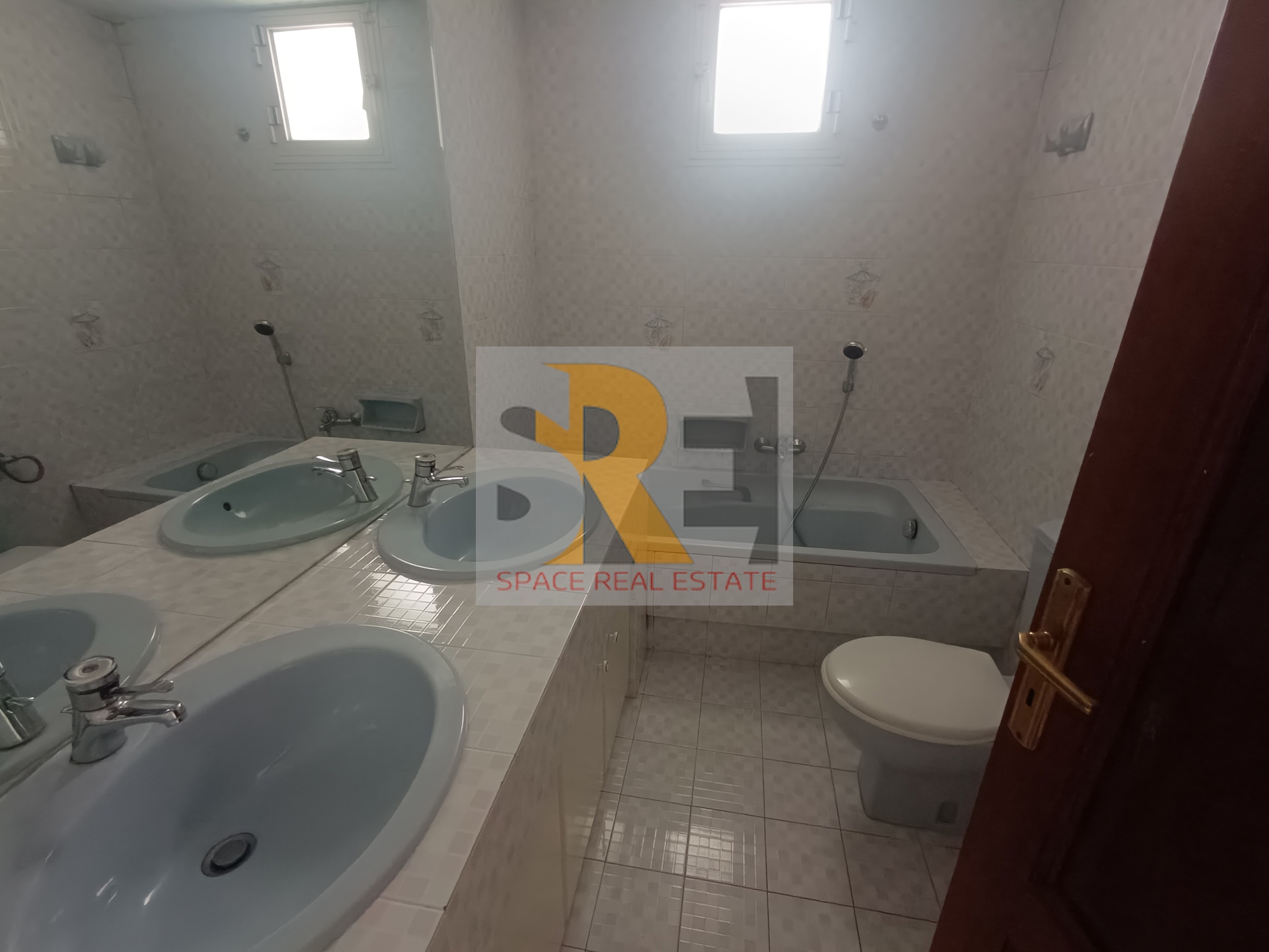 Gallery image 31