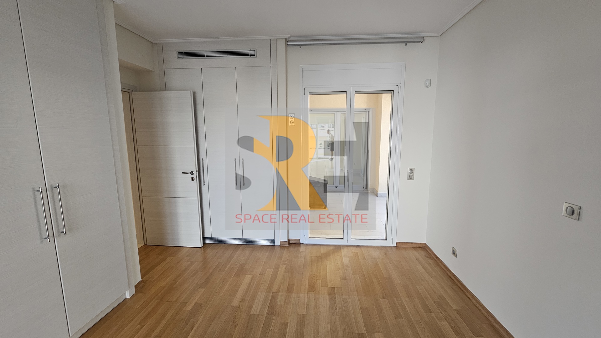 Gallery image 37