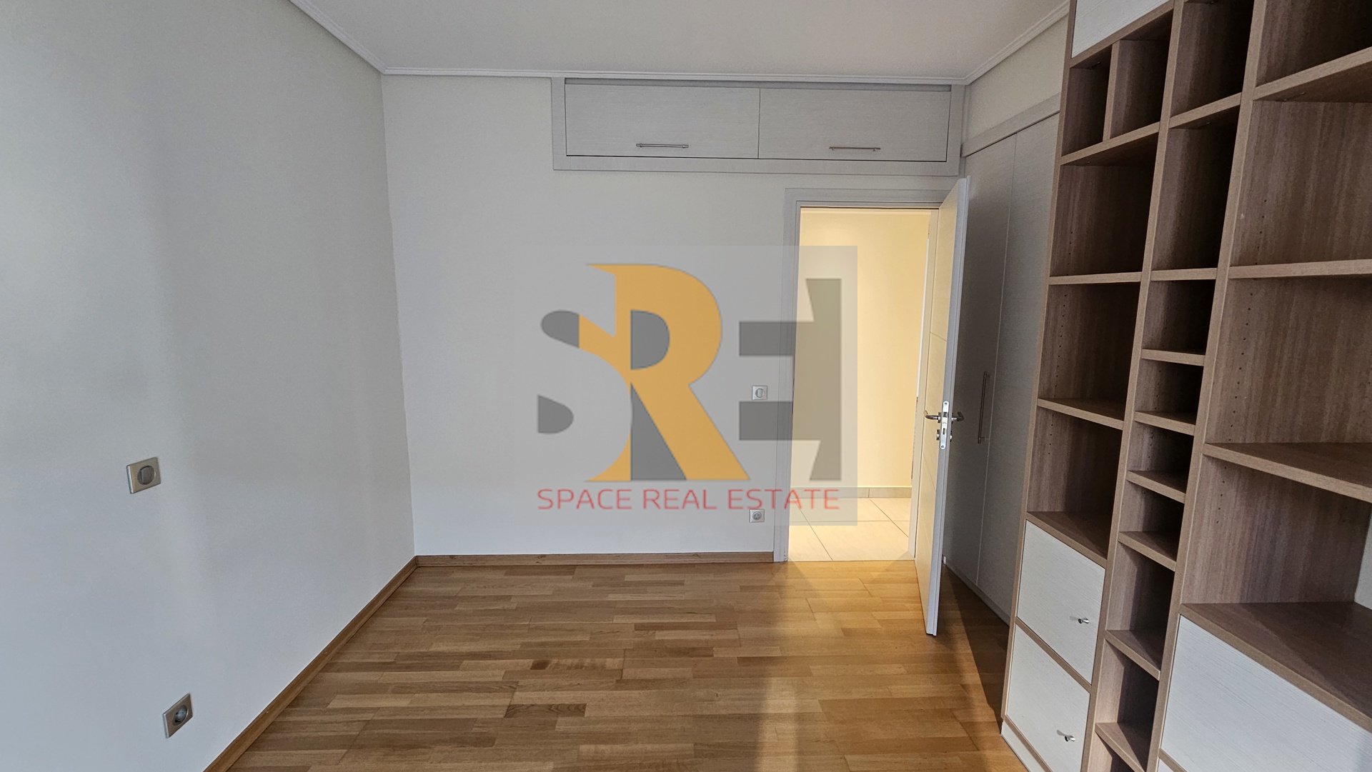 Gallery image 42