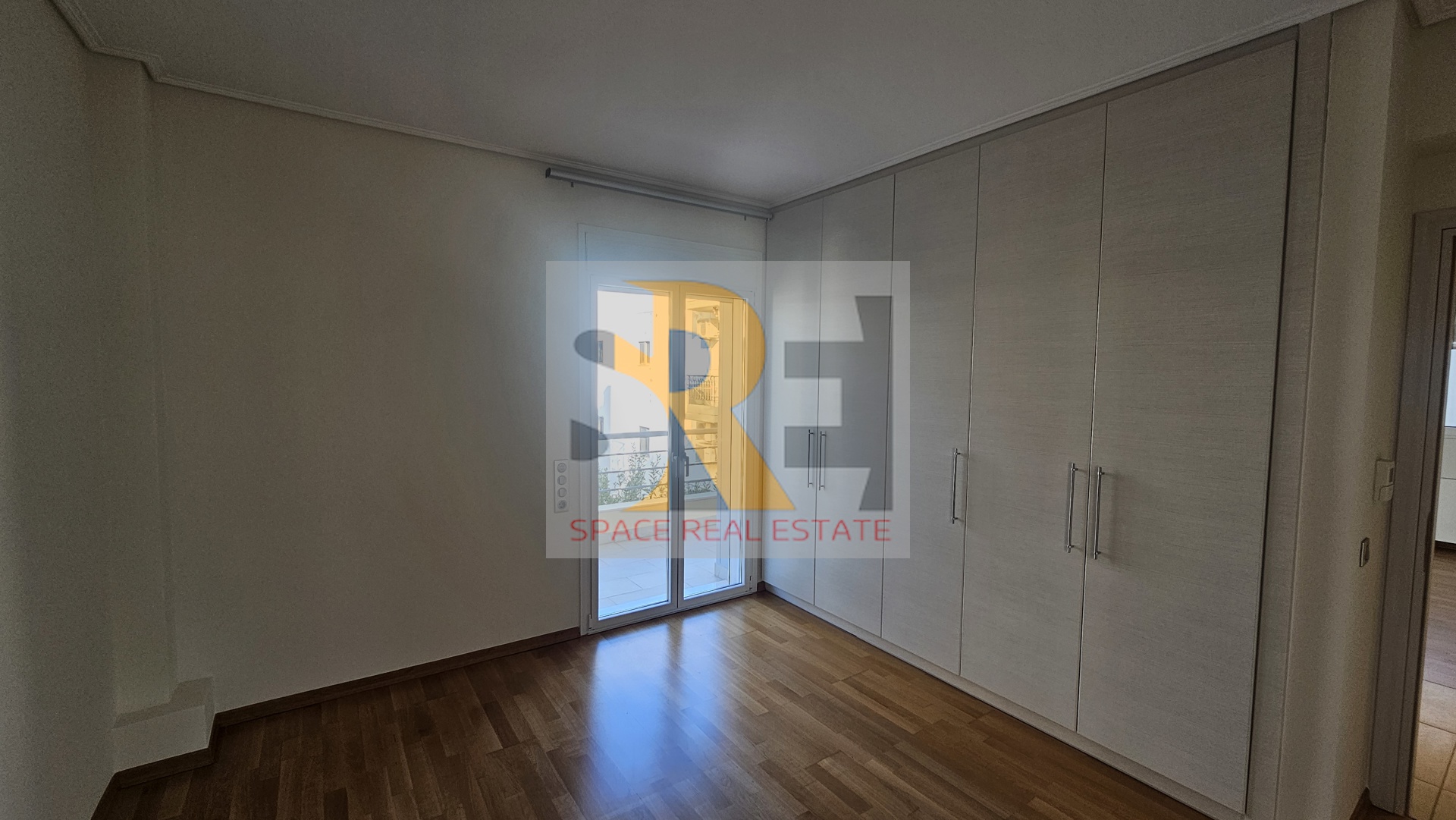 Gallery image 38