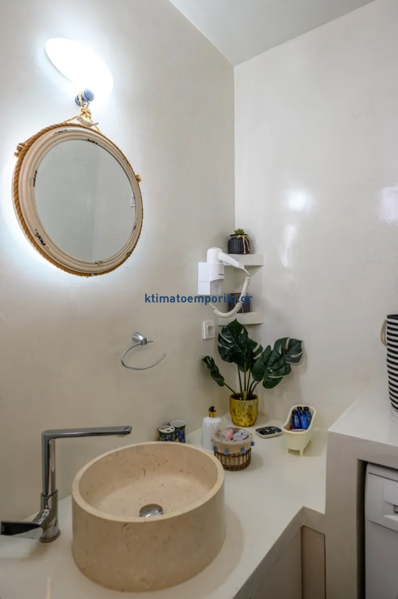 Gallery image 11