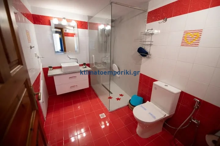 Gallery image 16