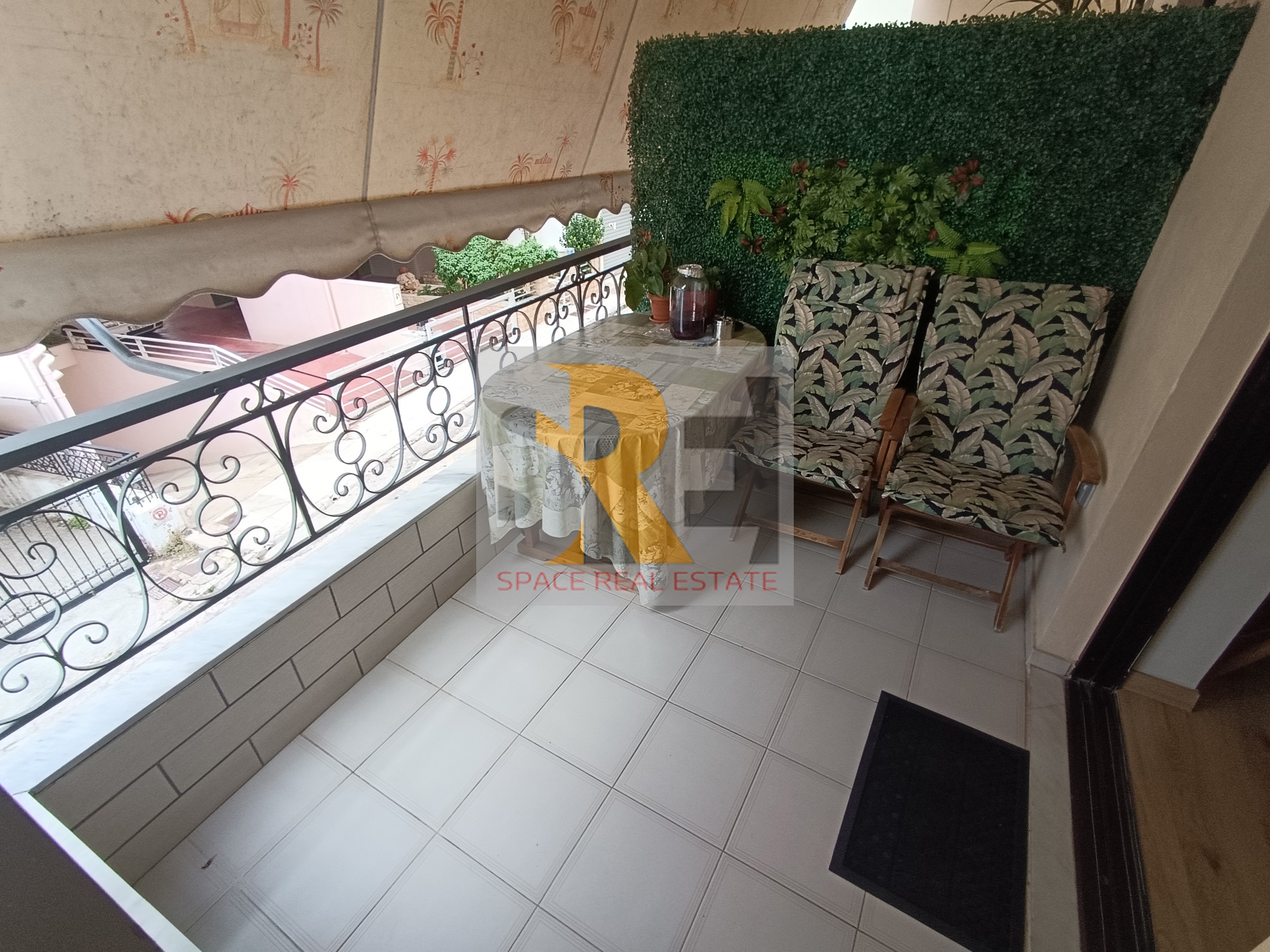Gallery image 12