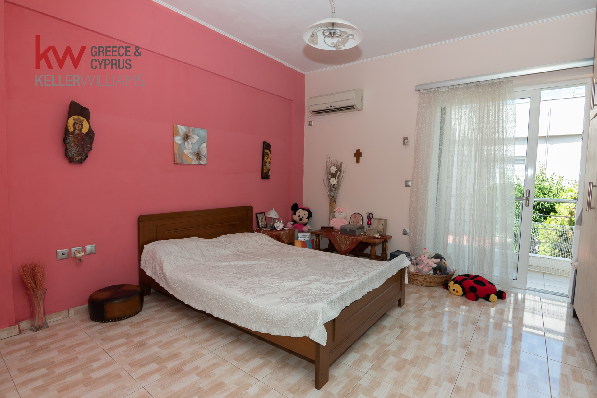Gallery image 16