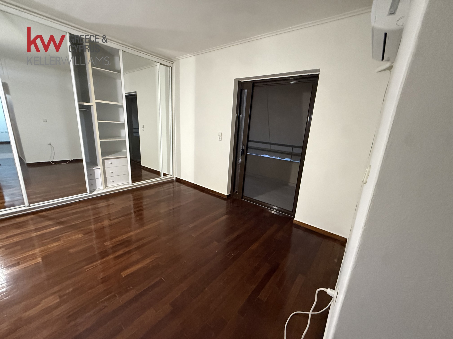 Gallery image 16