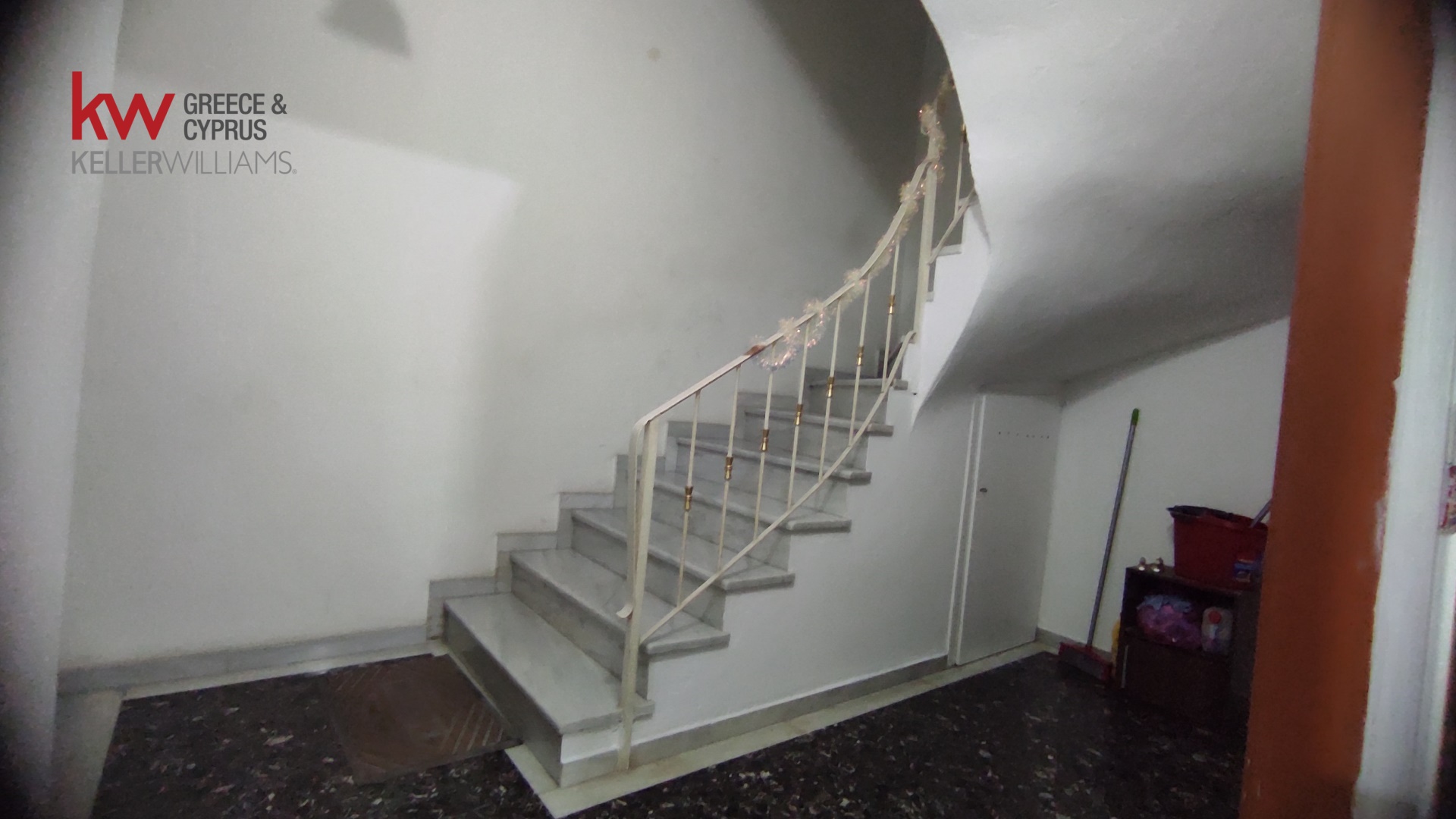 Gallery image 12