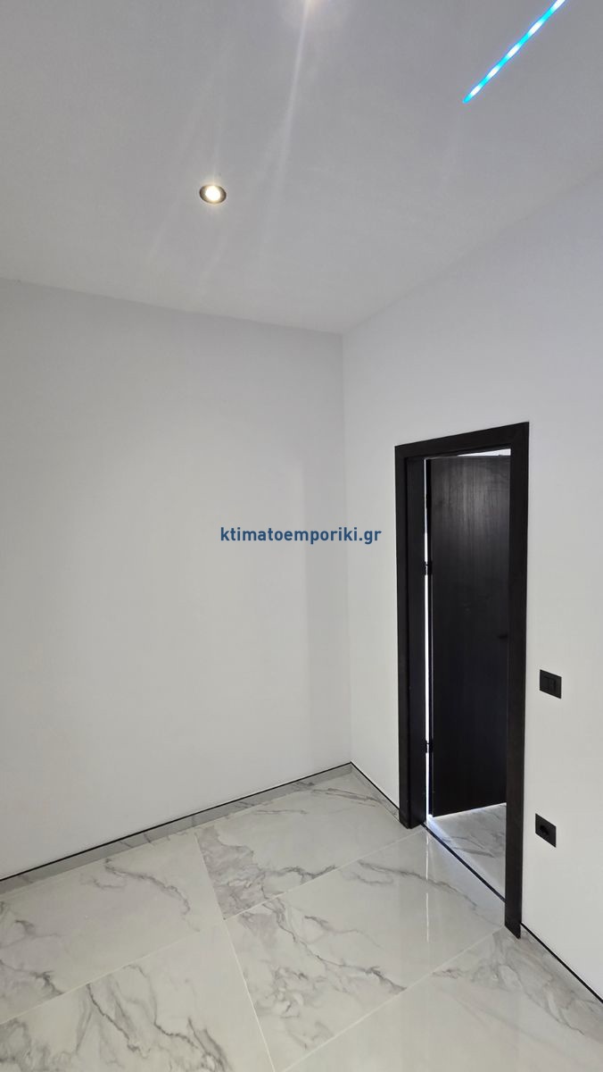Gallery image 14
